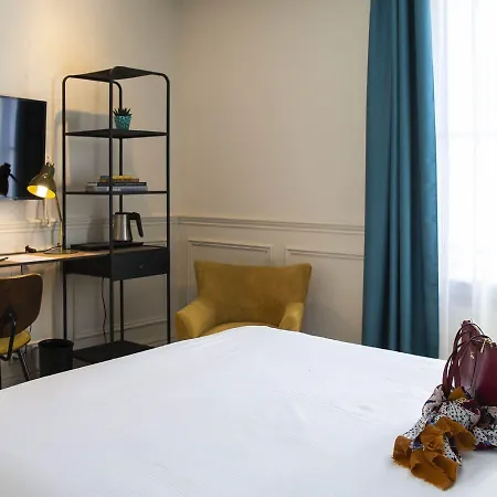 Hotel Royal - Centre Comédie