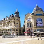 Royal - Centre Comédie 3*