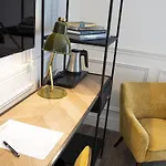 Royal - Centre Comédie Hotel 3*