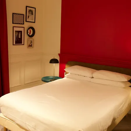 Hotel Royal - Centre Comédie 3*
