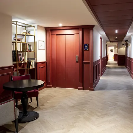 ホテル Royal - Centre Comedie